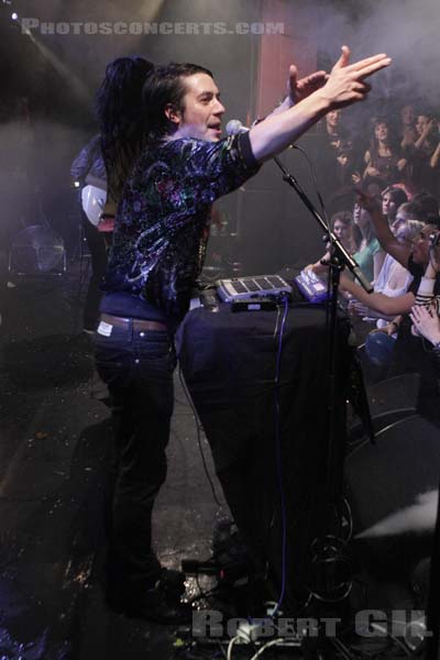 NAIVE NEW BEATERS - 2009-01-22 - PARIS - La Maroquinerie - 